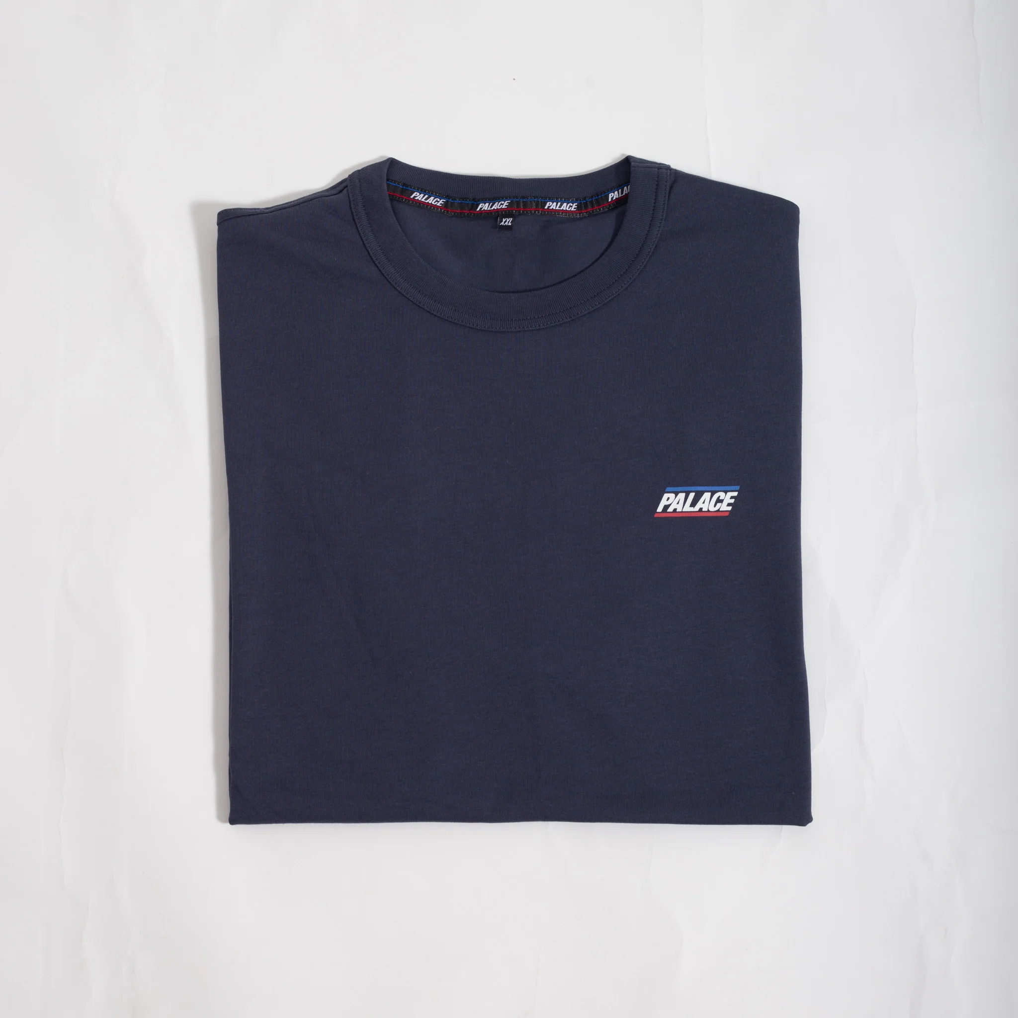Camiseta Palace Basically
