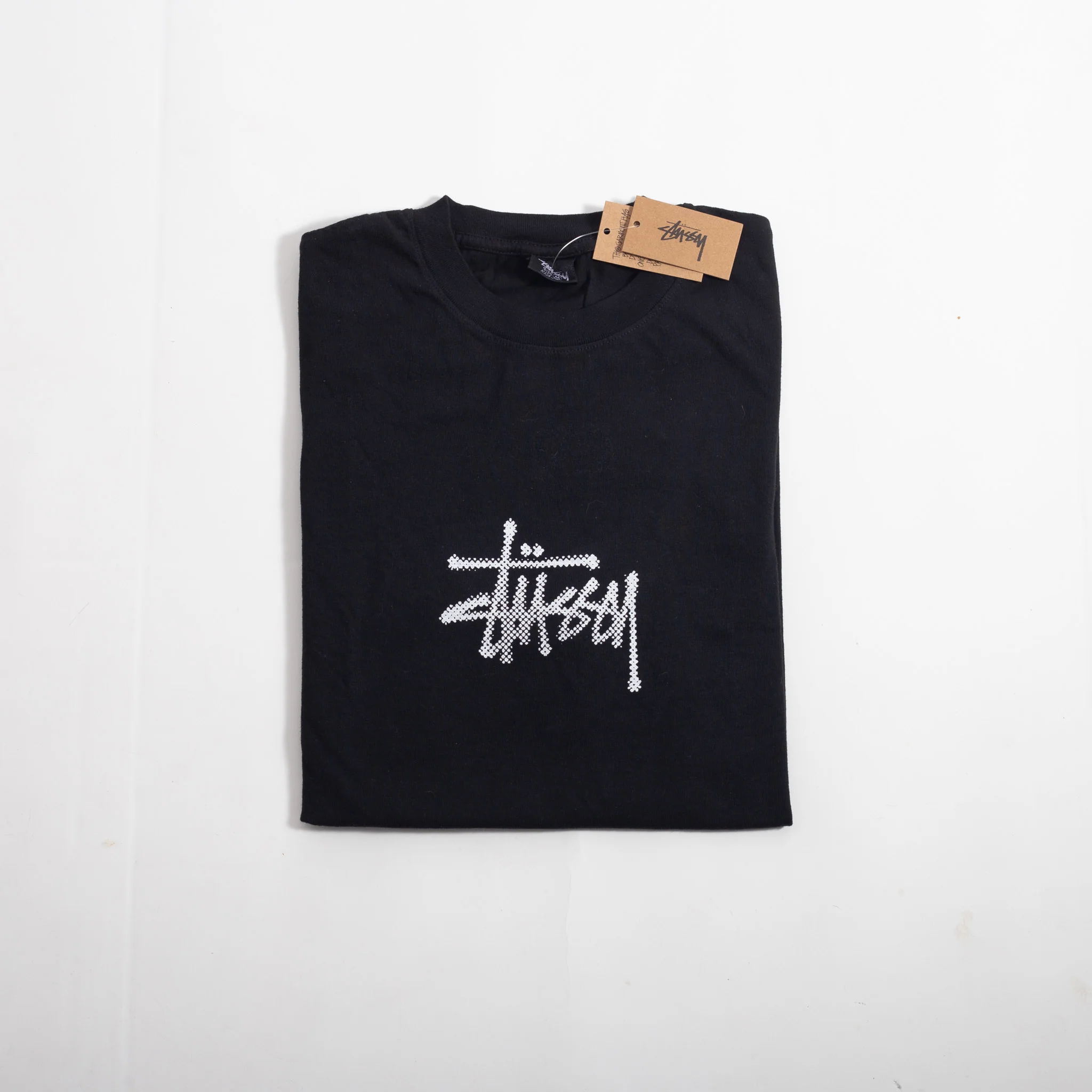 Camiseta Stussy Surf Tomb Pig Preta