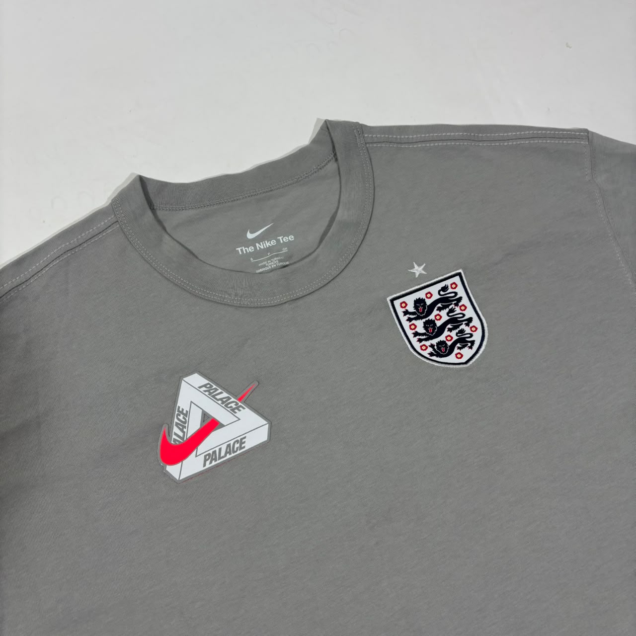 Camiseta England Nike x Palace Premium T-Shirt - Gray