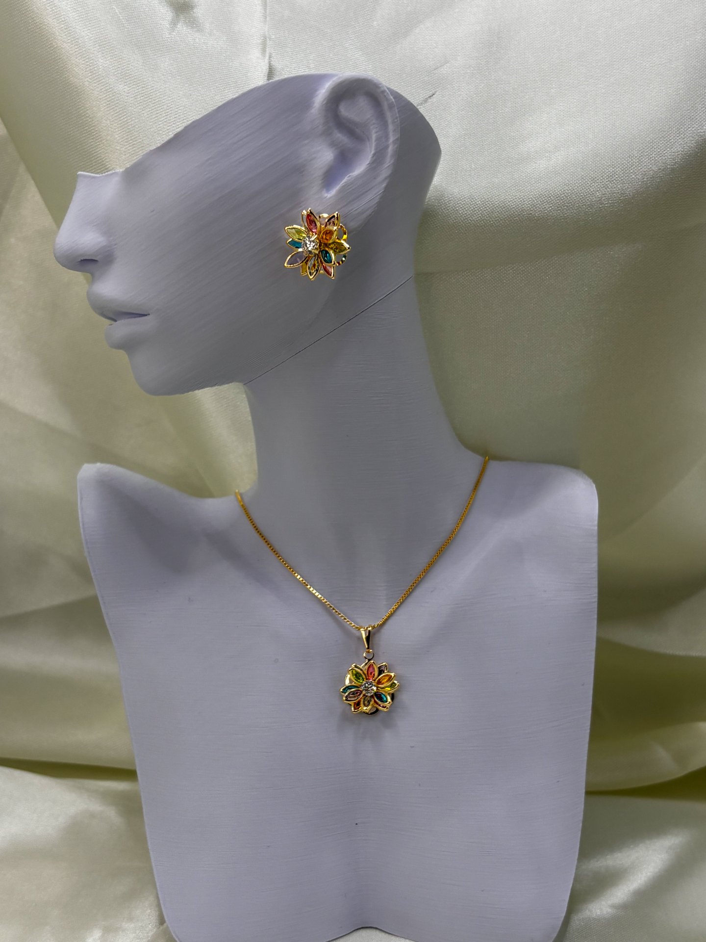 Conjunto flor colors com pétalas