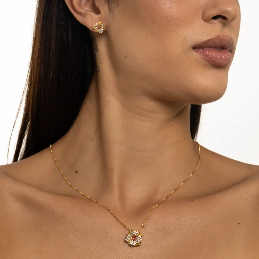 Conjunto flor cravejado