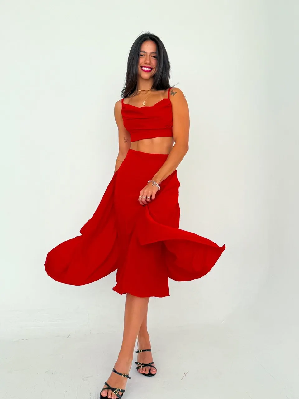 Conjunto Saia Assimétrica Fluida