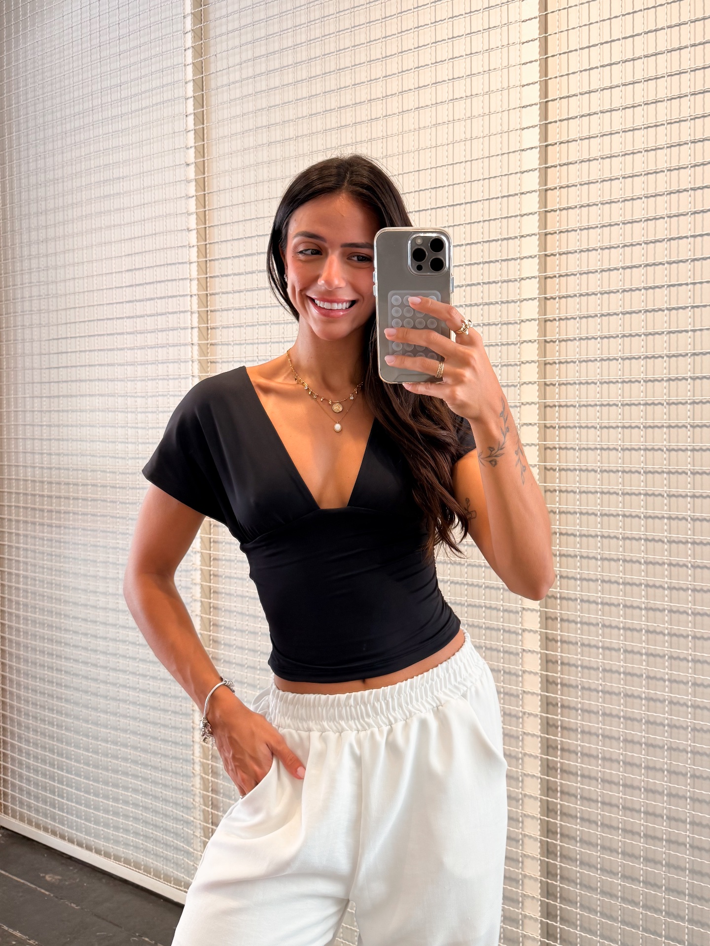 Blusa Decote V com Manga