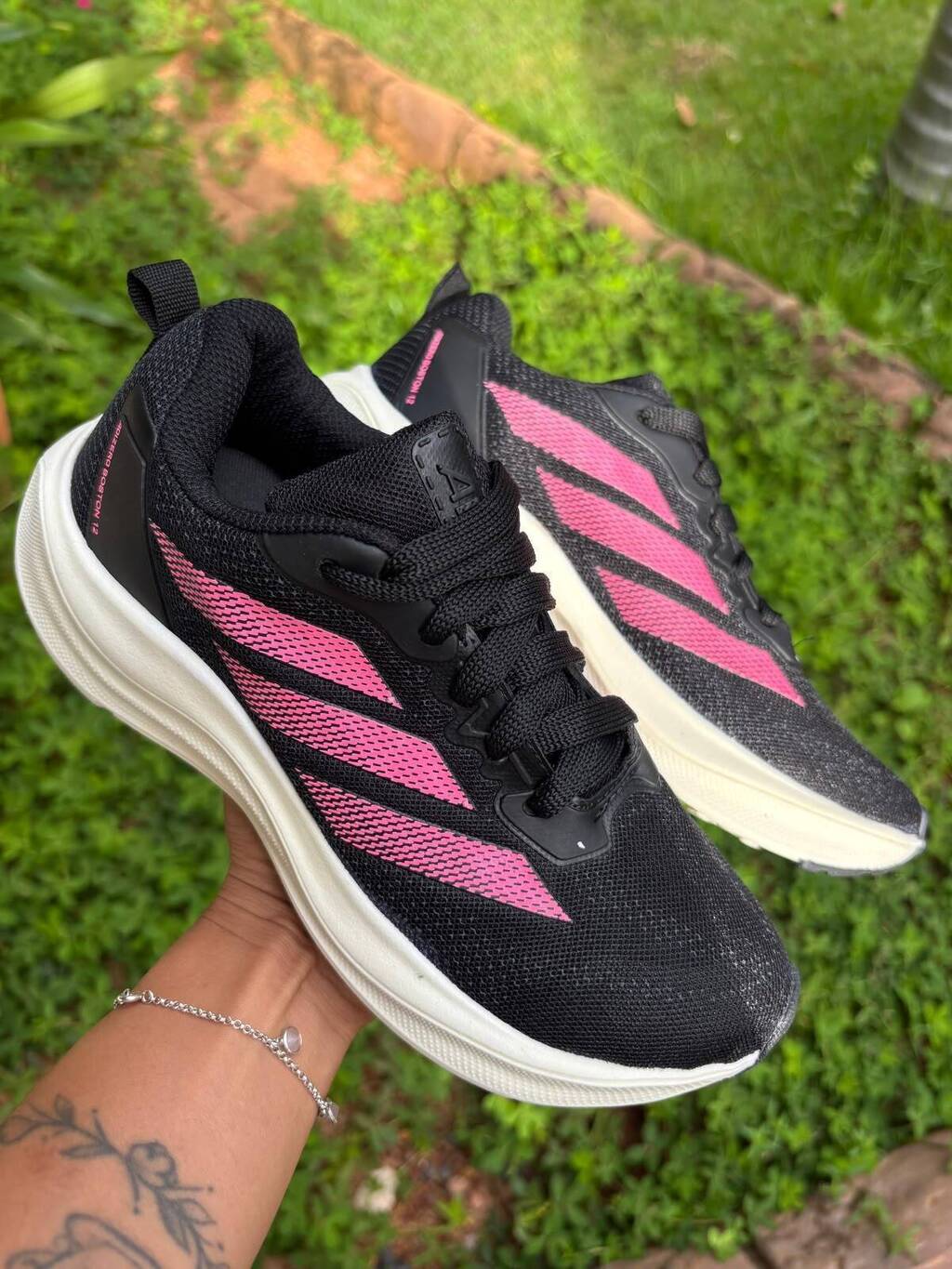 Adizero Preto Rosa