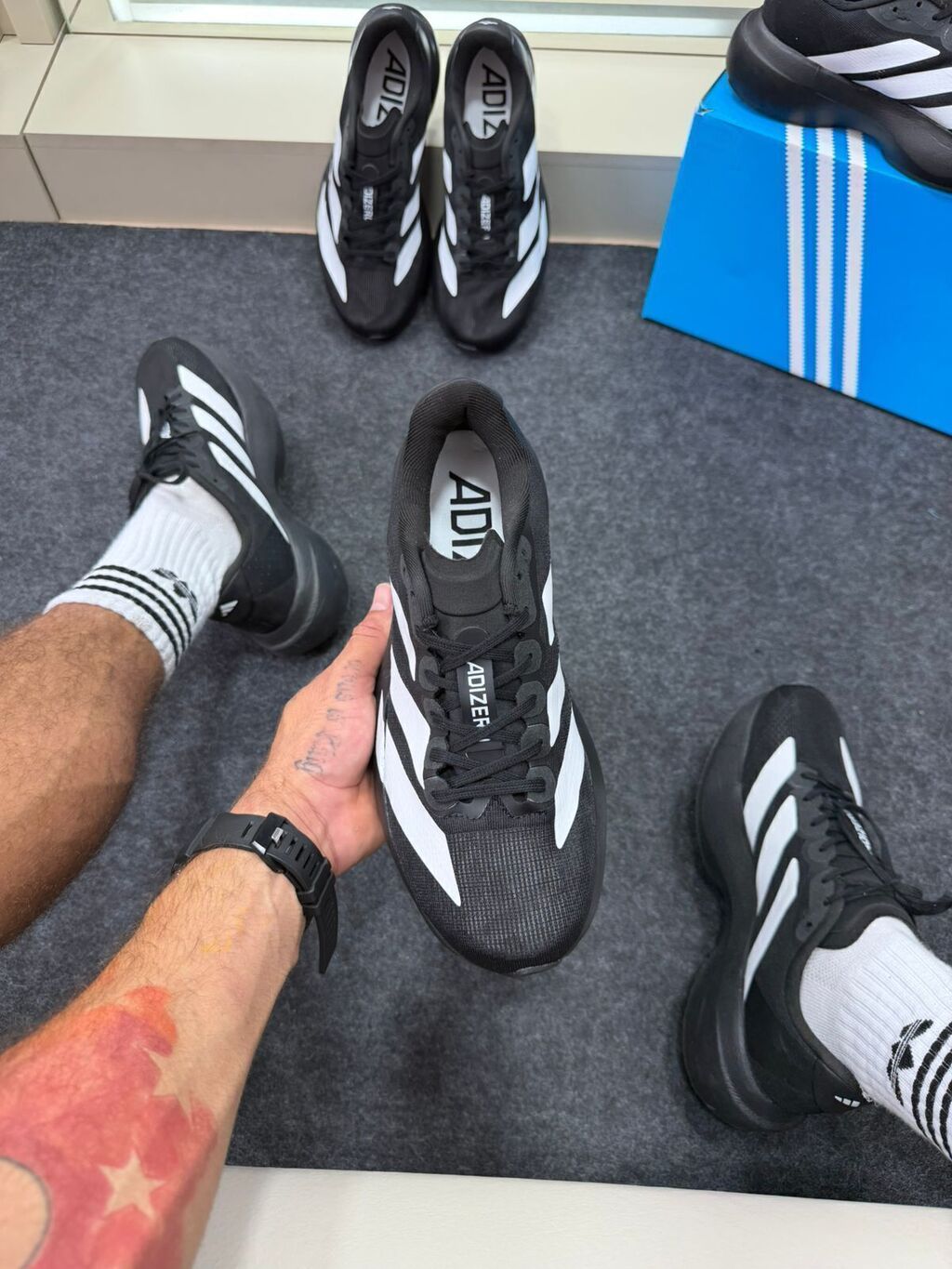 Adizero Preto